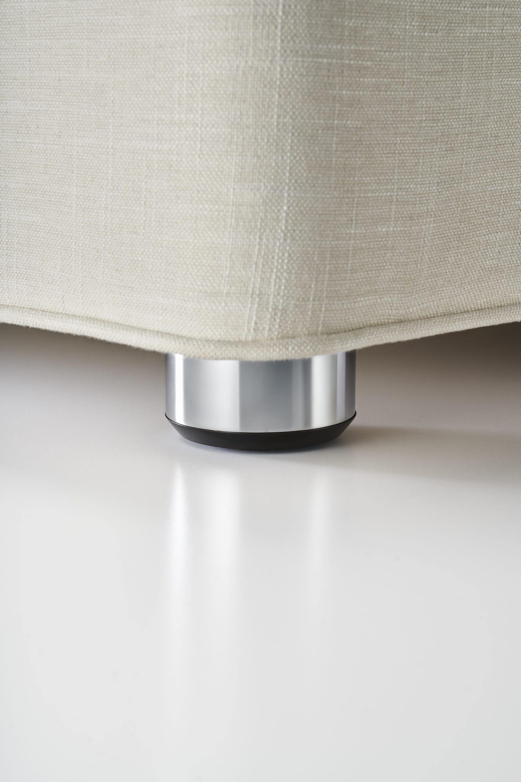 Vispring B2 Ebony-Chrome