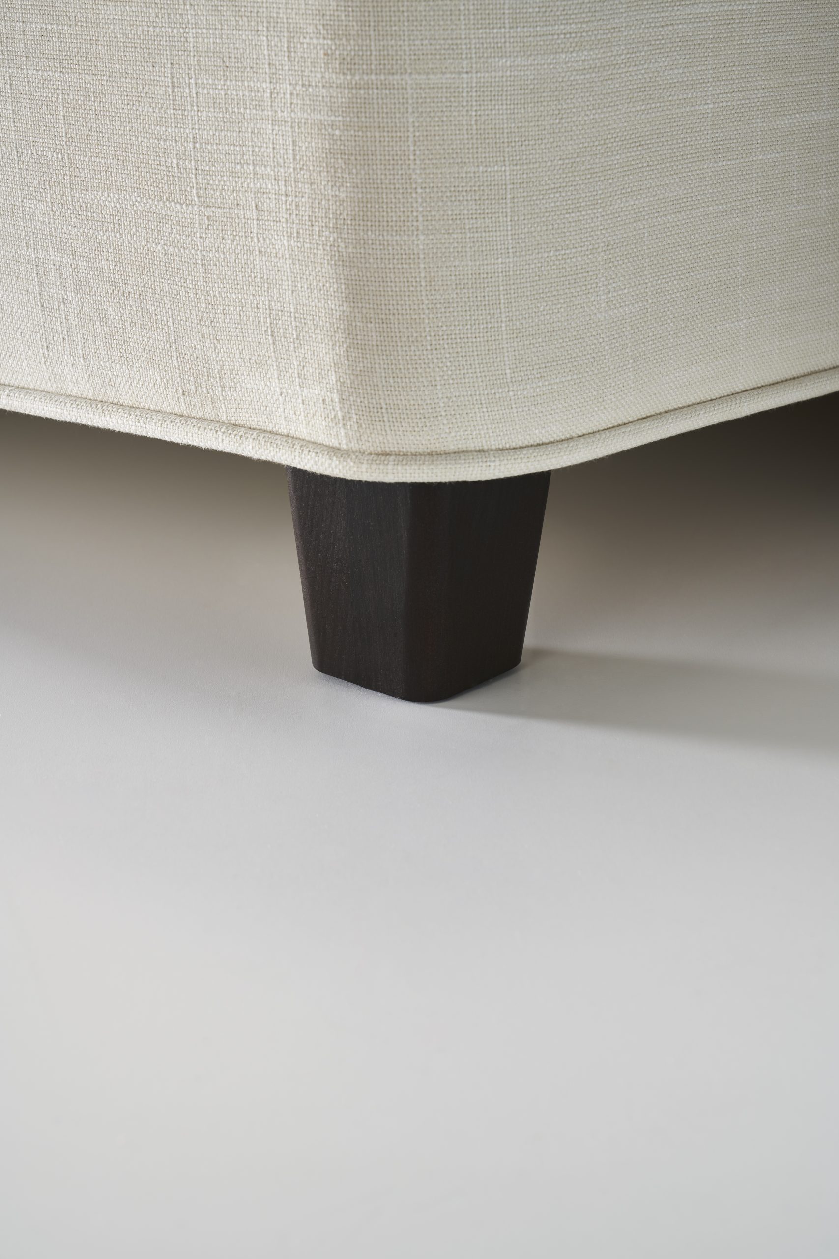 Vispring L1 7.5cm Ebony